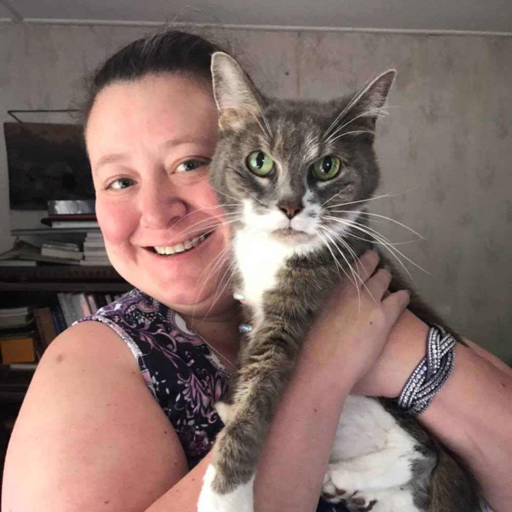 Meet your Posher, April